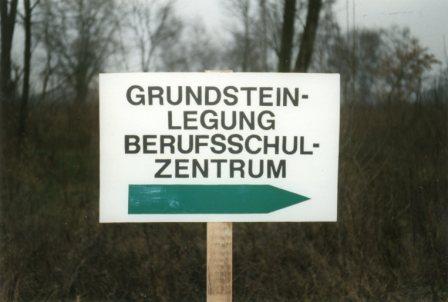 Grundsteinlegung für das Berufsschulzentrum am 12.12.1996